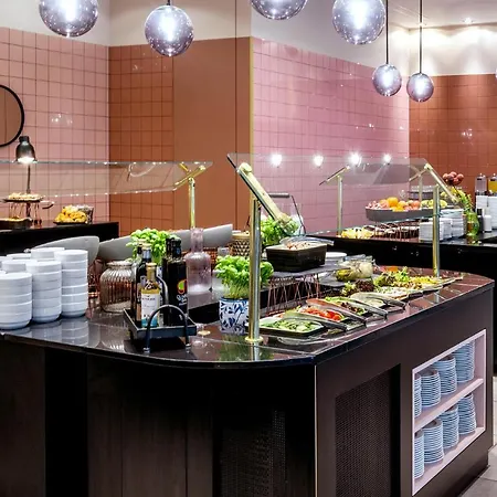 Vienna House By Wyndham Diplomat 4* Praha