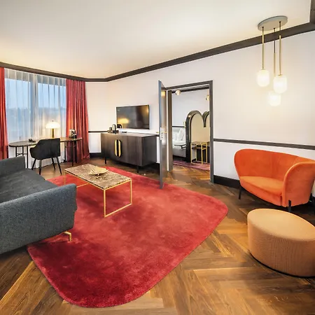 Hotel Diplomat