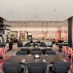 Diplomat 4* براغ