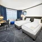 Diplomat 4*