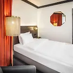 Diplomat 4*