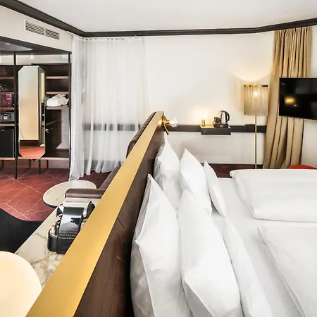 Diplomat 4*