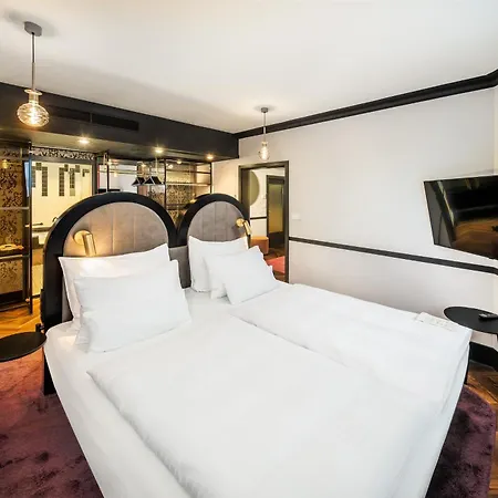 Hotel Diplomat 4*