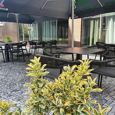 Vienna House By Wyndham Diplomat Hotel